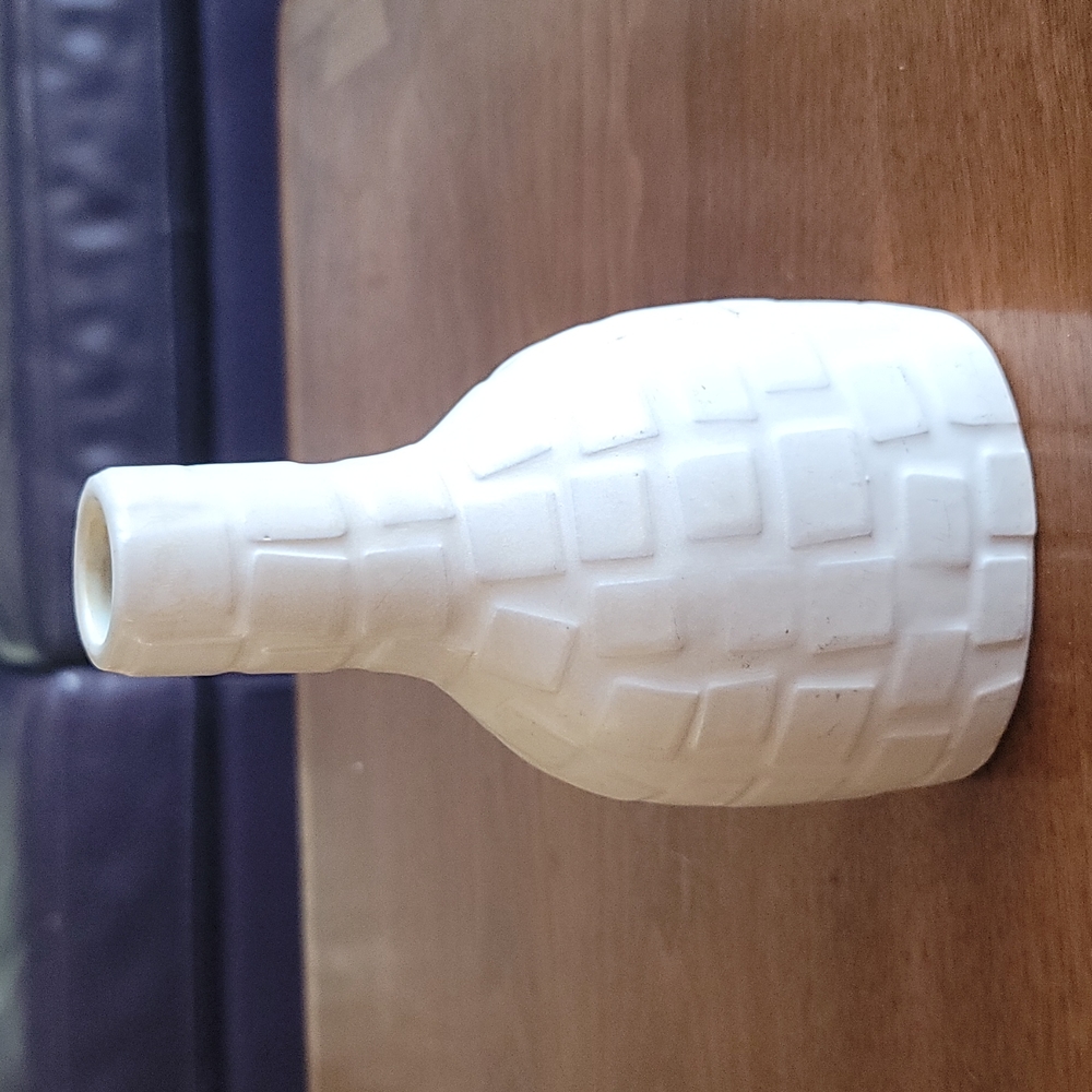 Pot-A-Porter Jonathan Adler vase